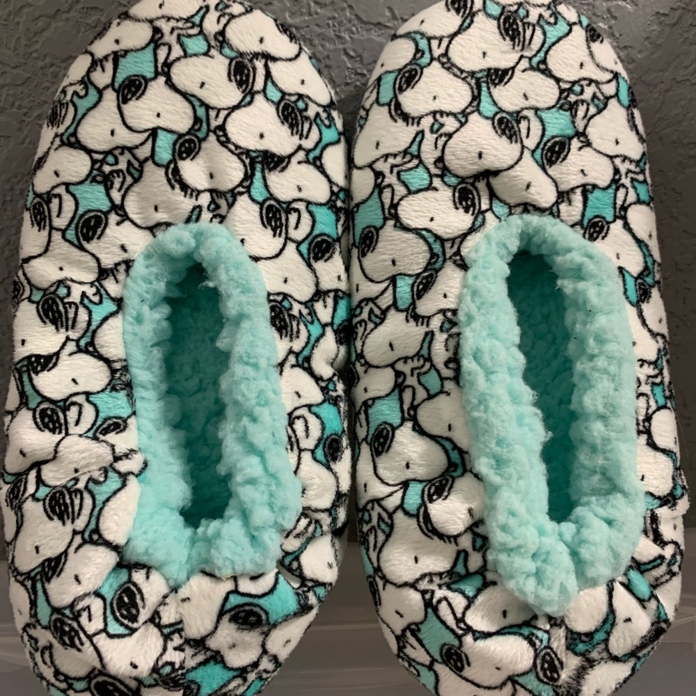 Snoopy print house shoes